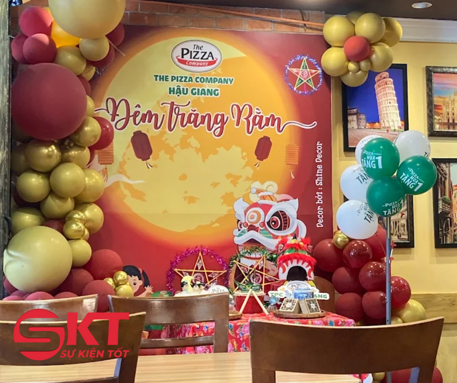 Trang tr&iacute; sự kiện tại The Pizza Company