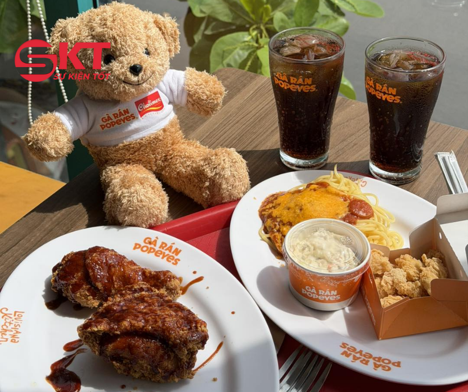 G&agrave; r&aacute;n Popeyes