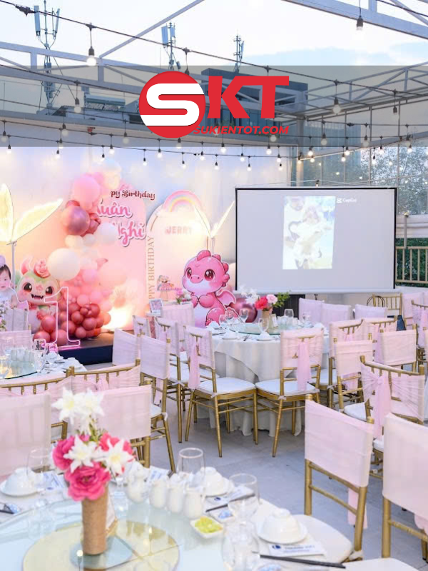 Nụ cười trọn vẹn — Sinh nhật bé tại Nhà hàng Thoáng Việt - Chi nhánh 3