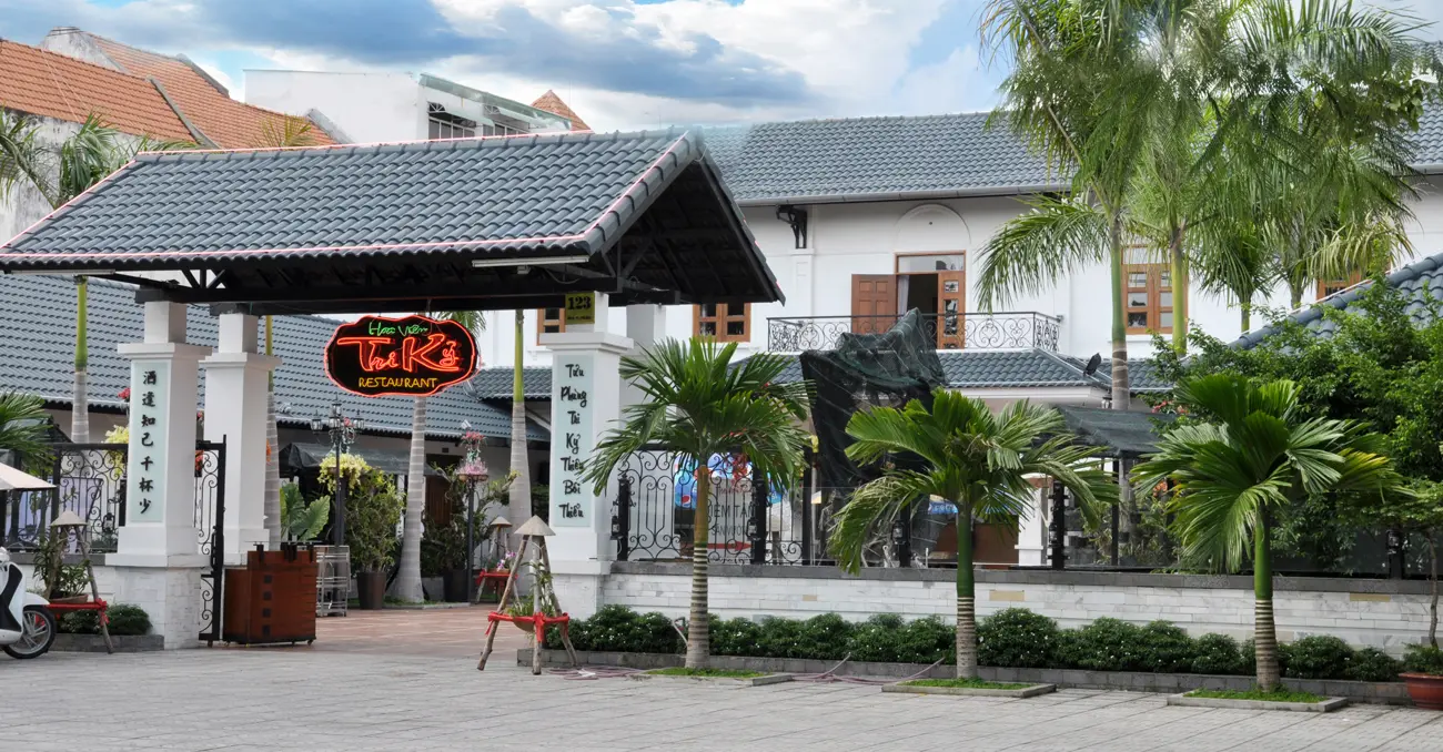Khoảnh khắc sum vầy giữa thiên nhiên — Sinh nhật đáng nhớ tại Hoa Viên Tri Kỷ & Làng Nướng Nam Bộ