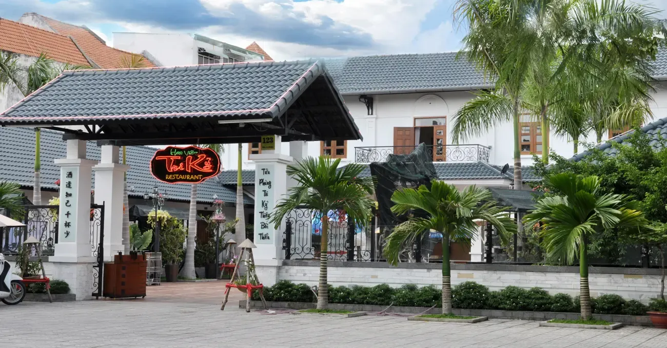 Khoảnh khắc sum vầy giữa thiên nhiên — Sinh nhật đáng nhớ tại Hoa Viên Tri Kỷ & Làng Nướng Nam Bộ