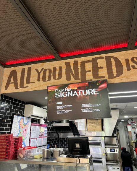 Pizza Hut Thảo Điền – Địa Điểm Phù Hợp Cho Tiệc Nhỏ & Họp Nhóm Tại TP. Hồ Chí Minh